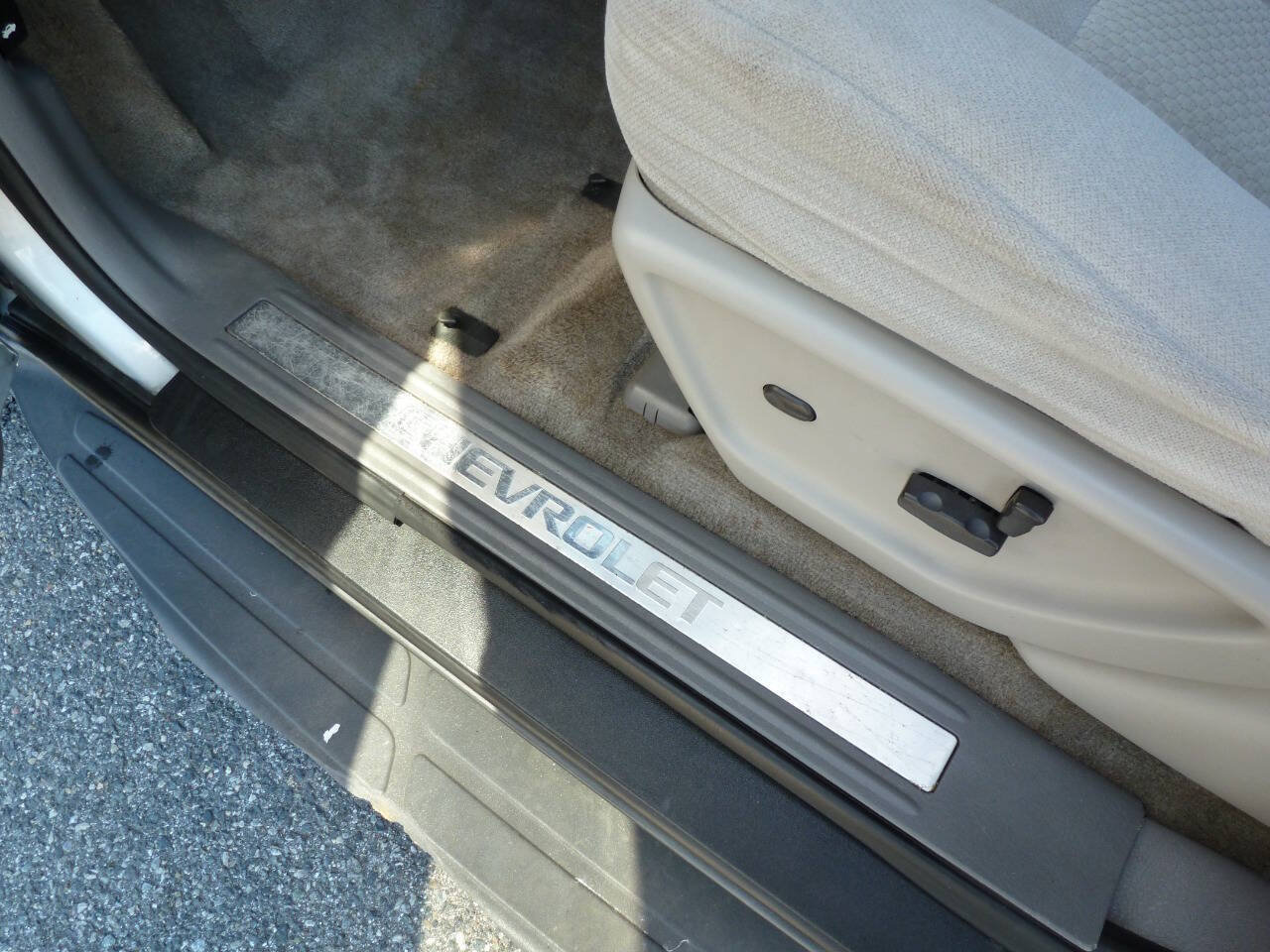 Used 2008 Chevrolet TrailBlazer LT w/ Sun And Sound Package AWD/4WD image 25