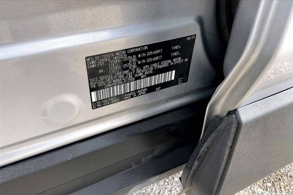 Used 2019 Toyota RAV4 LE image 16