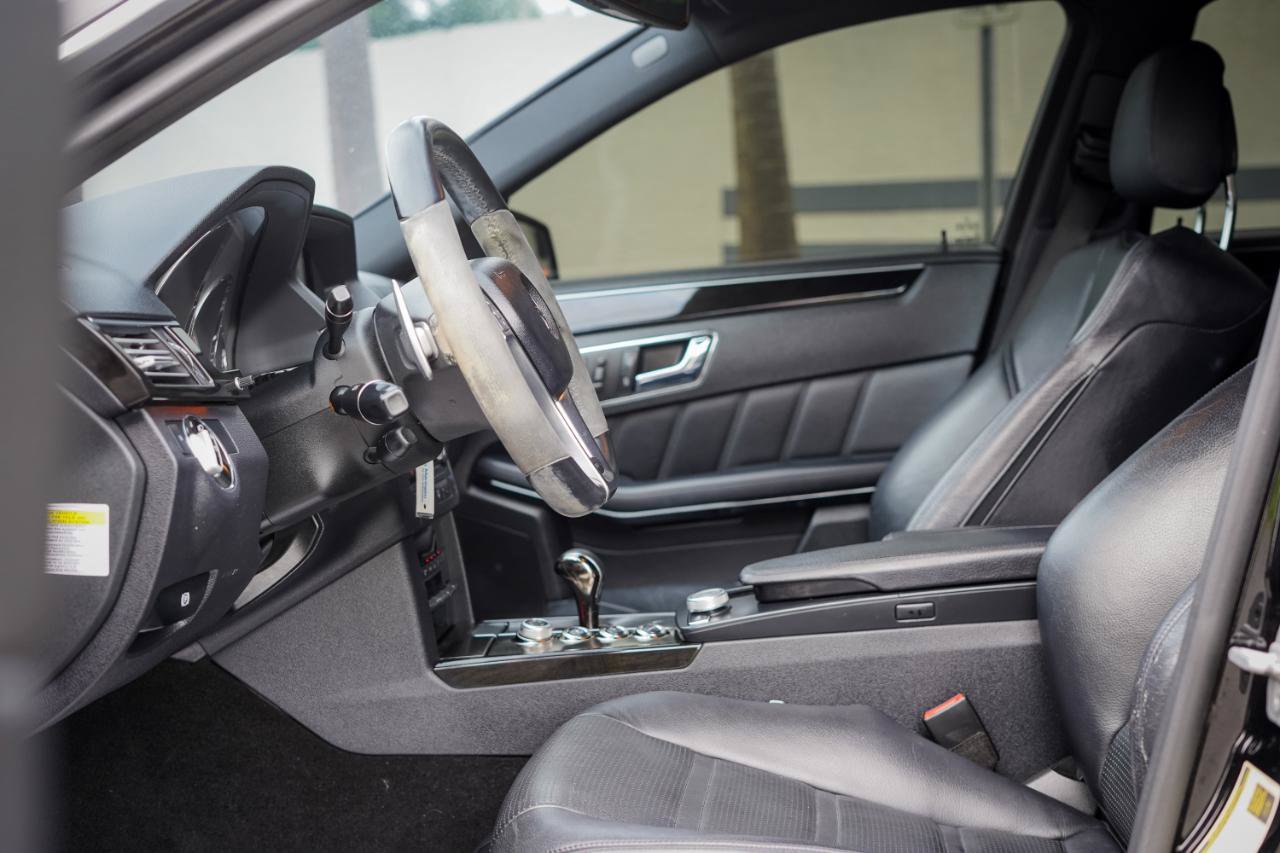 Used 2010 Mercedes-Benz E 63 AMG Sedan image 9
