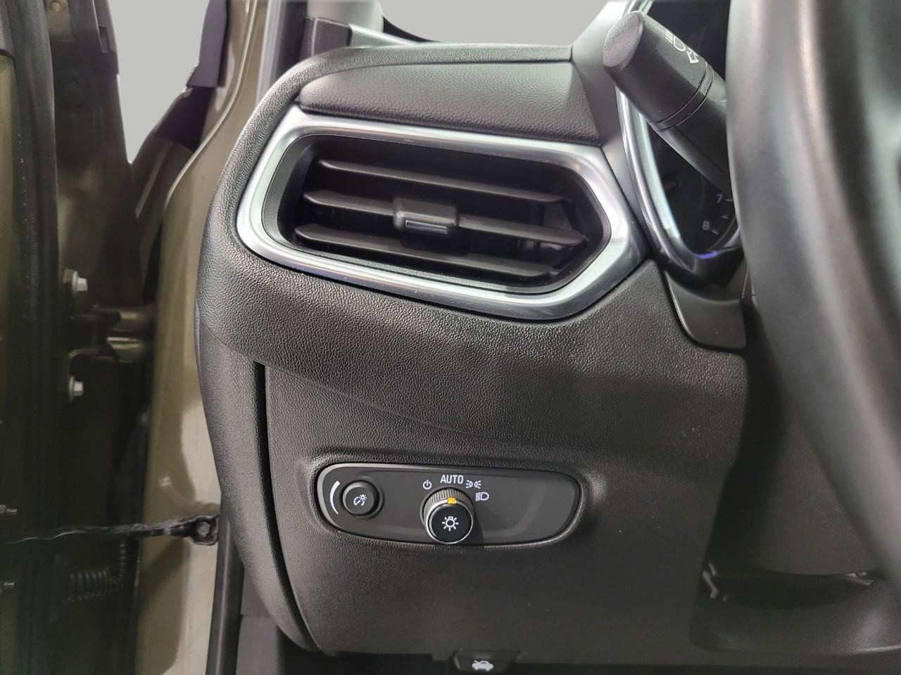 Certified 2023 Chevrolet Equinox LT AWD/4WD image 11
