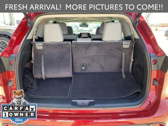 Used 2022 Toyota Highlander XLE image 4