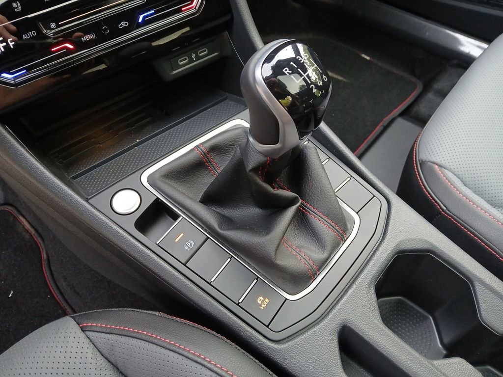 New 2026 Volkswagen Jetta GLI Autobahn FWD image 23