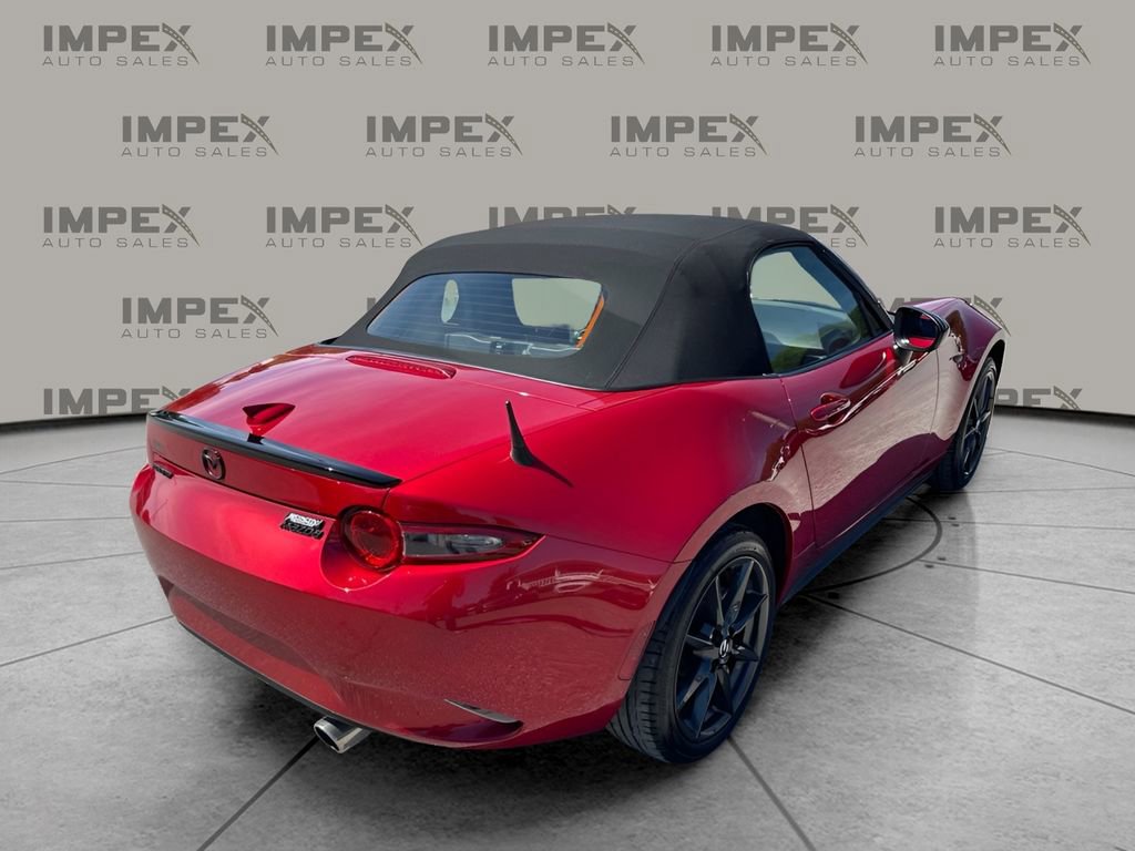 Used 2016 MAZDA MX-5 Miata Club RWD image 5