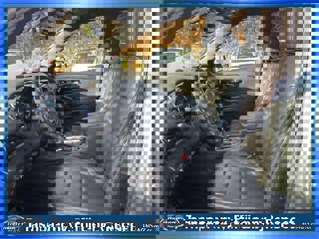 Used 2023 Chevrolet Traverse RS image 16