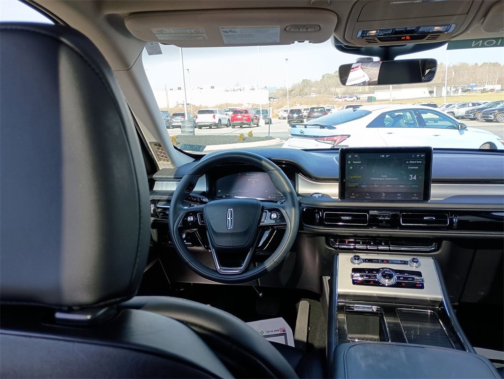 Used 2024 Lincoln Aviator Premiere w/ Premium Package image 15