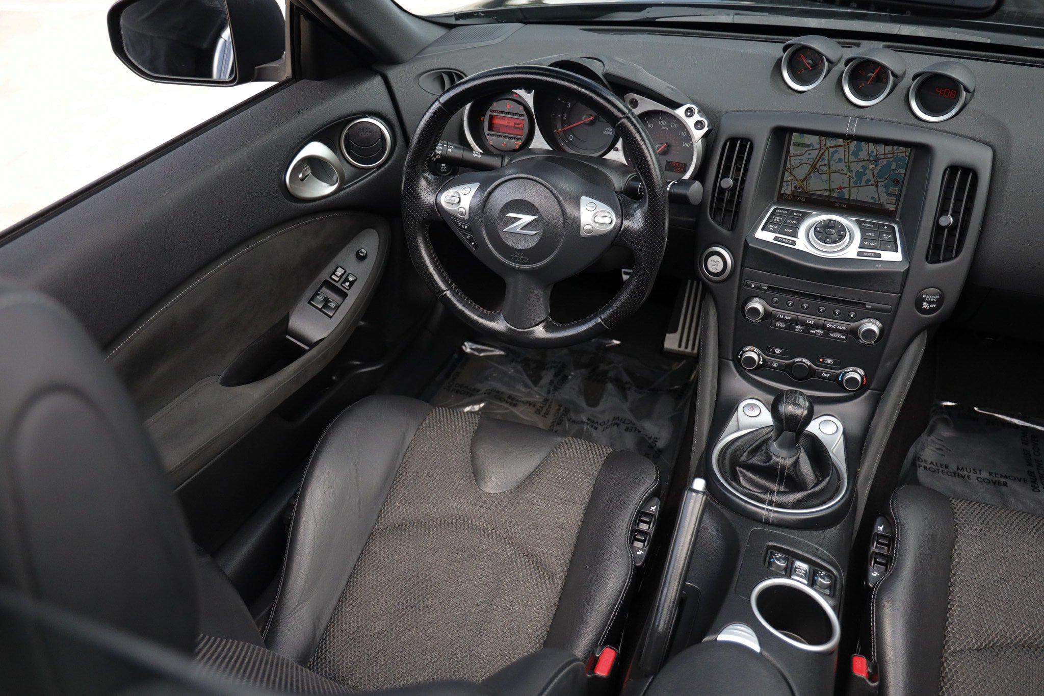 Used 2019 Nissan 370Z Touring RWD image 18