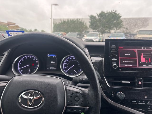 Used 2022 Toyota Camry LE image 10