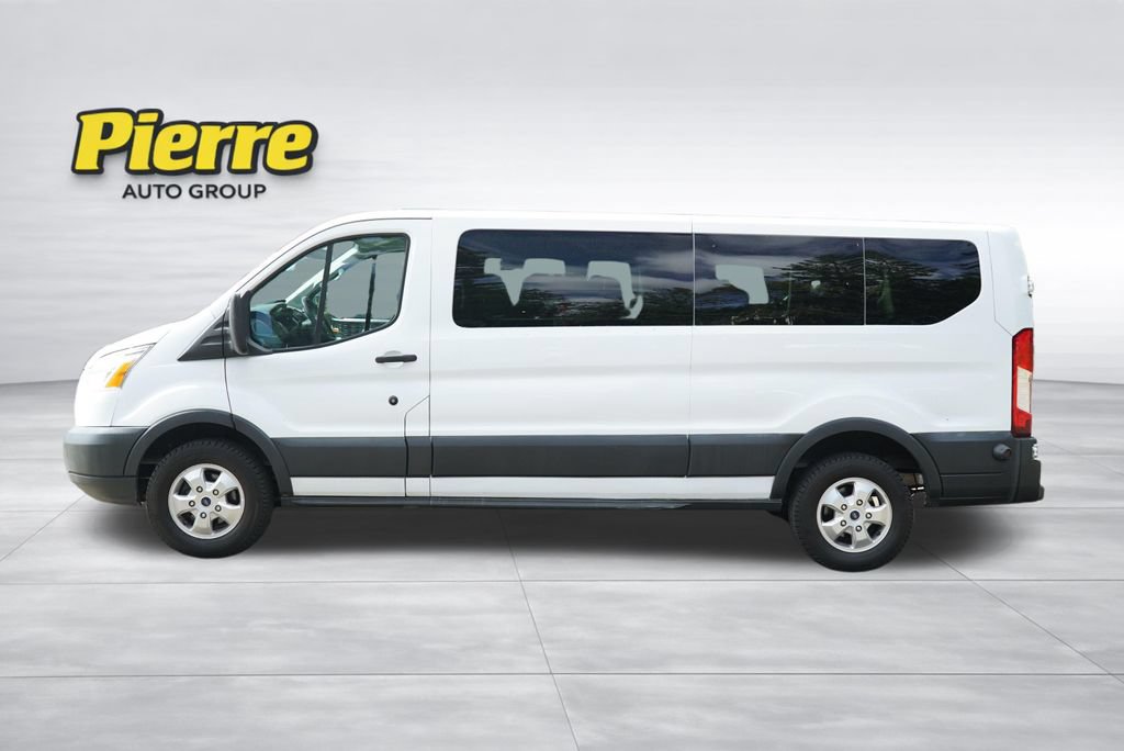 Used 2017 Ford Transit 350 XLT RWD image 4