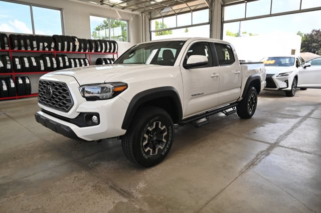 Used 2023 Toyota Tacoma TRD Off-Road AWD/4WD image 9