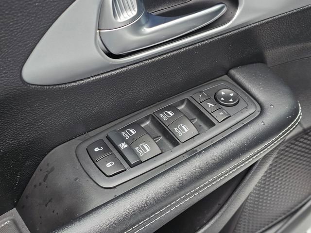 Used 2020 Chrysler Pacifica Limited w/ Advanced Safetytec Group image 29