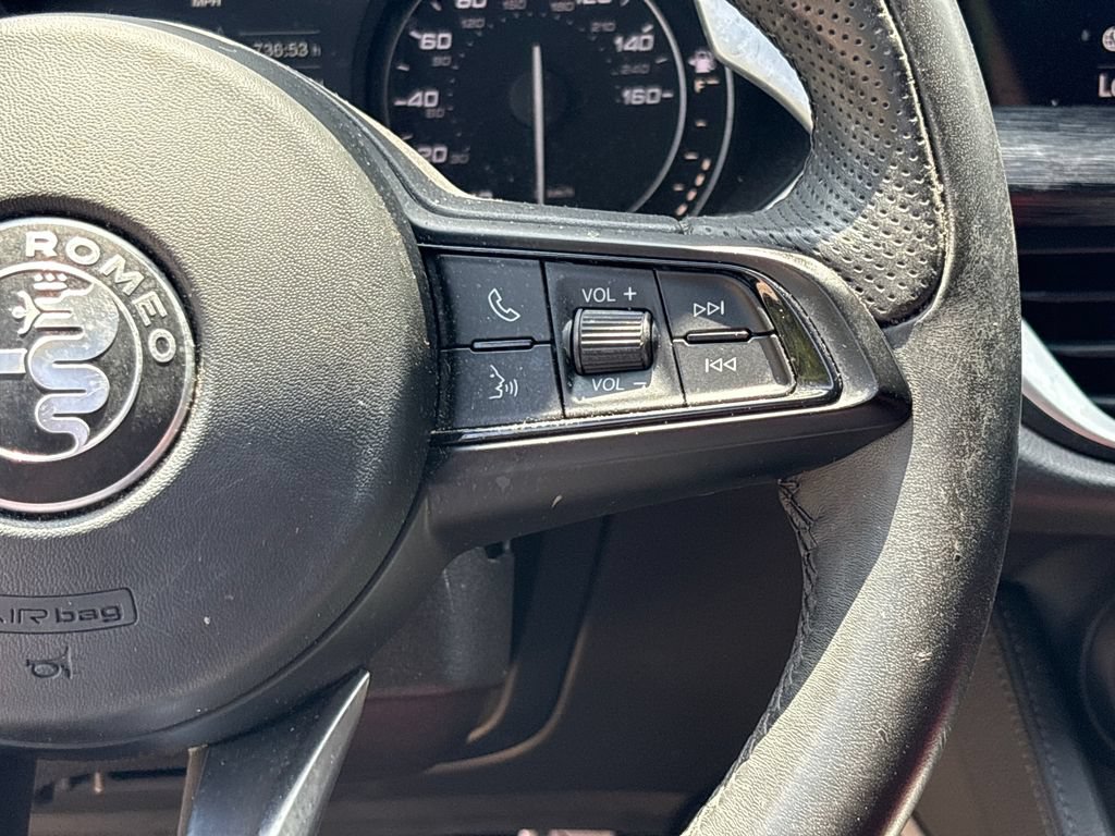 Used 2022 Alfa Romeo Stelvio Sprint RWD image 21