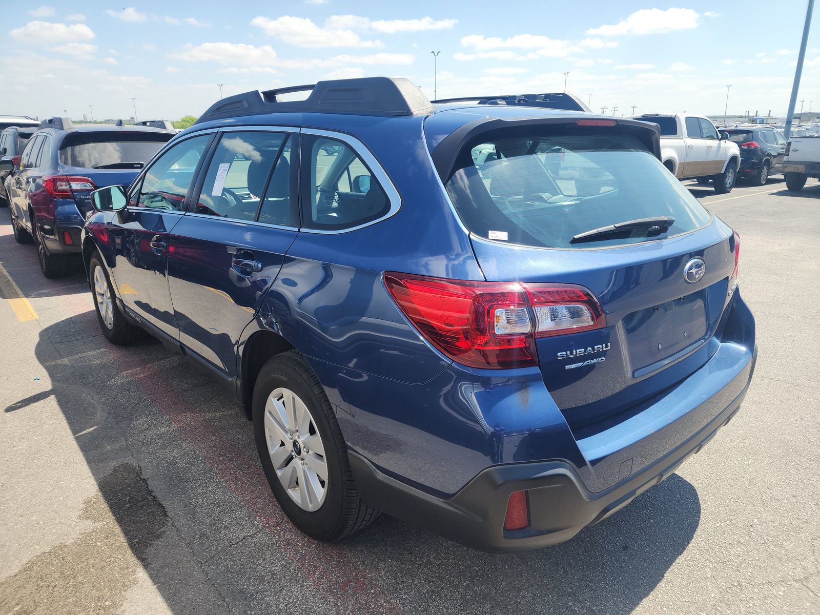 Used 2019 Subaru Outback 2.5i image 10