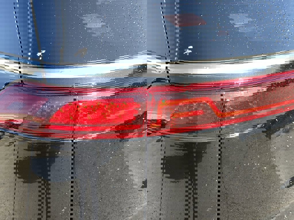 Certified 2024 Kia Carnival SX Prestige image 8