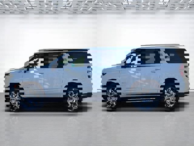 Used 2023 Chevrolet Suburban High Country image 7