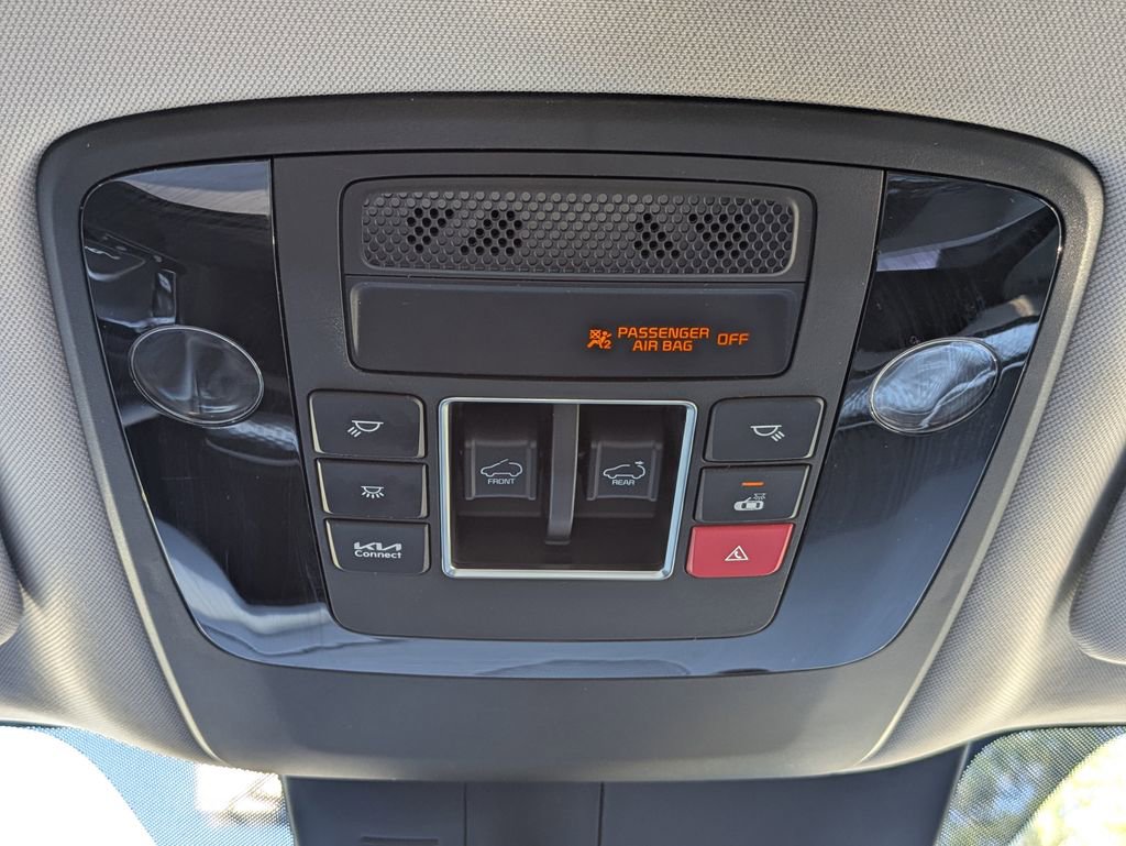 Used 2024 Kia Carnival SX Prestige image 34