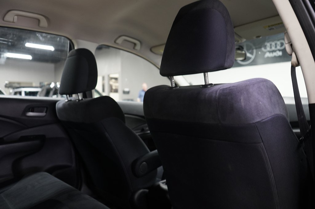 Used 2014 Honda CR-V LX image 25
