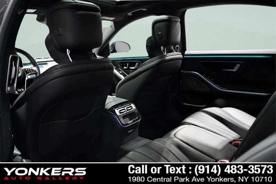 Used 2023 Mercedes-Benz S 500 4MATIC w/ AMG Line image 29
