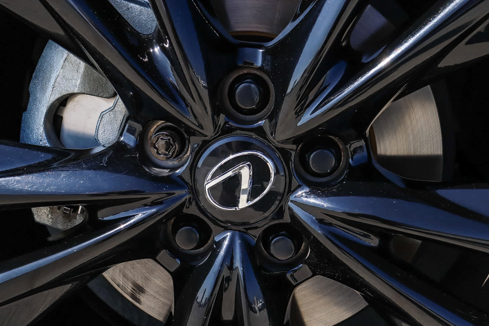 Used 2024 Lexus ES 350 F Sport w/ Accessory Package (Z2) FWD image 15