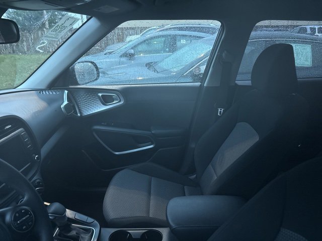 Certified 2024 Kia Soul LX w/ Option Group 015 image 2