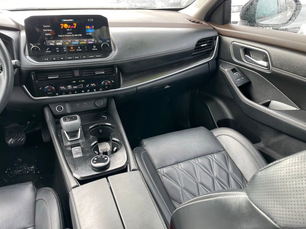 Certified 2023 Nissan Rogue Platinum FWD image 10