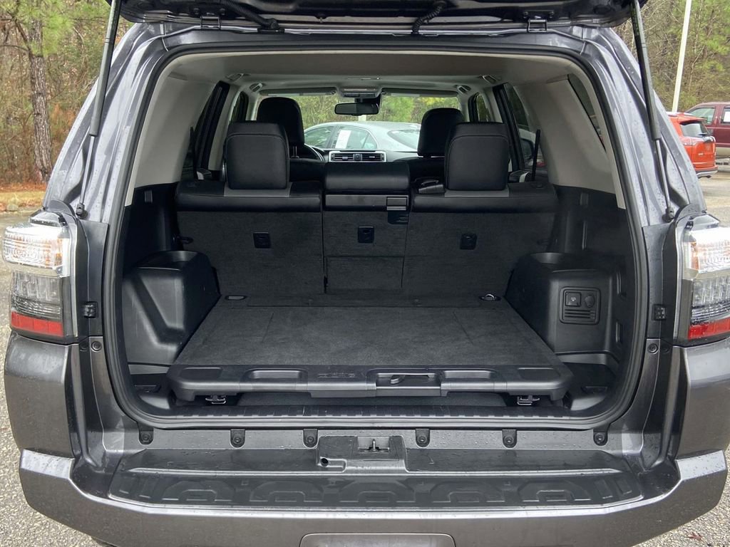 Used 2023 Toyota 4Runner SR5 Premium w/ Moonroof Package image 10