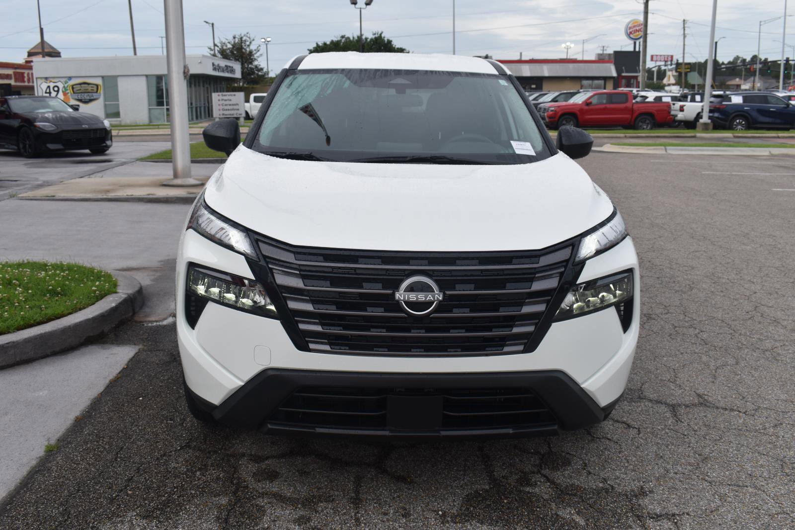 Used 2026 Nissan Rogue S FWD image 15