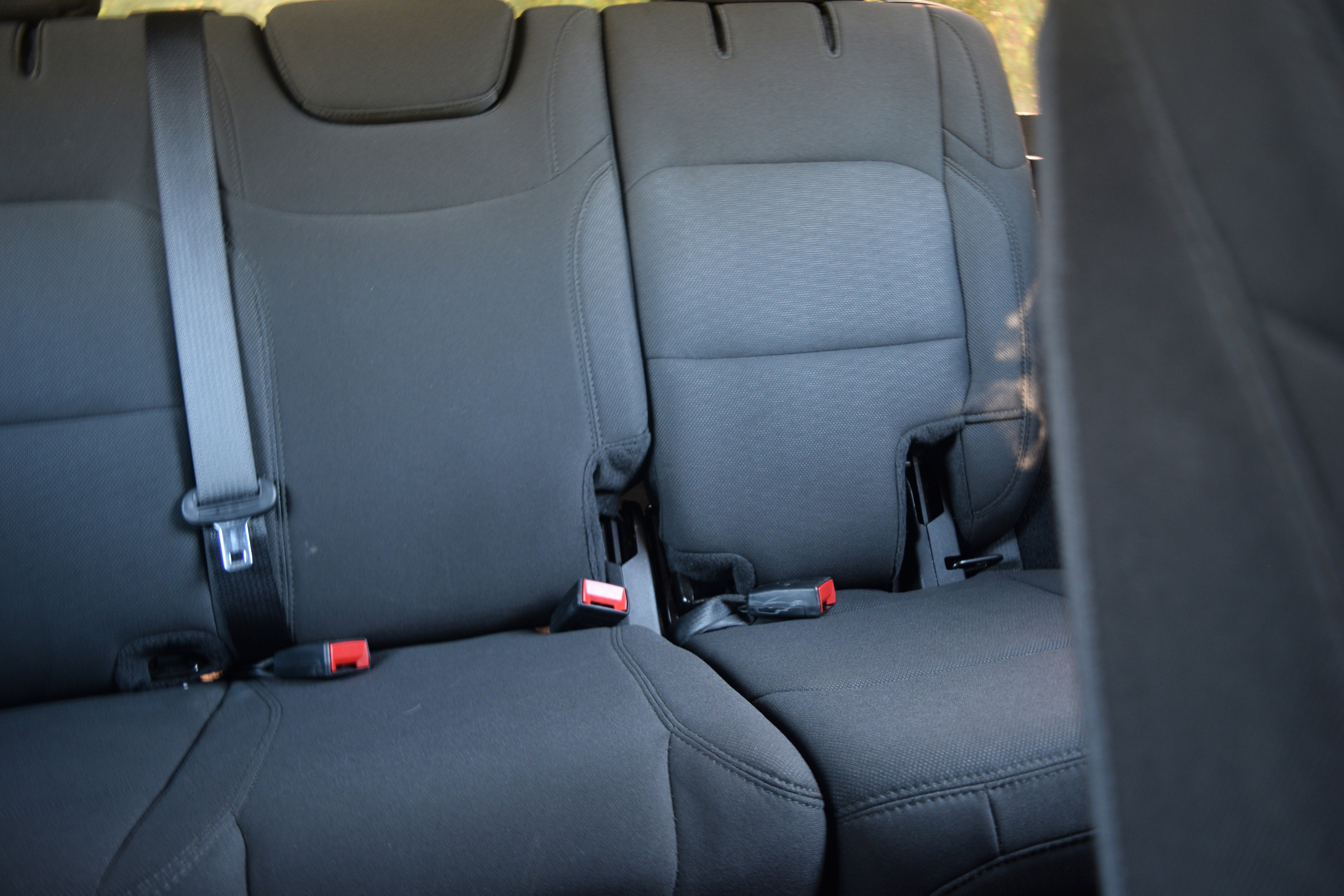 Used 2022 Jeep Wrangler Unlimited Sahara w/ Cold Weather Group image 17