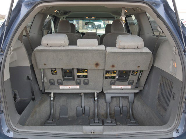 Used 2015 Toyota Sienna LE FWD image 26