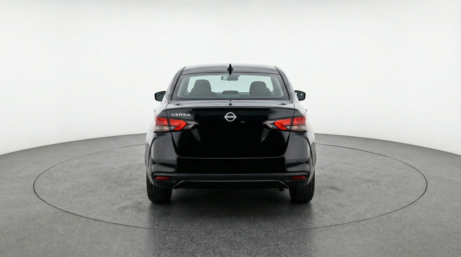 Used 2025 Nissan Versa SV image 7