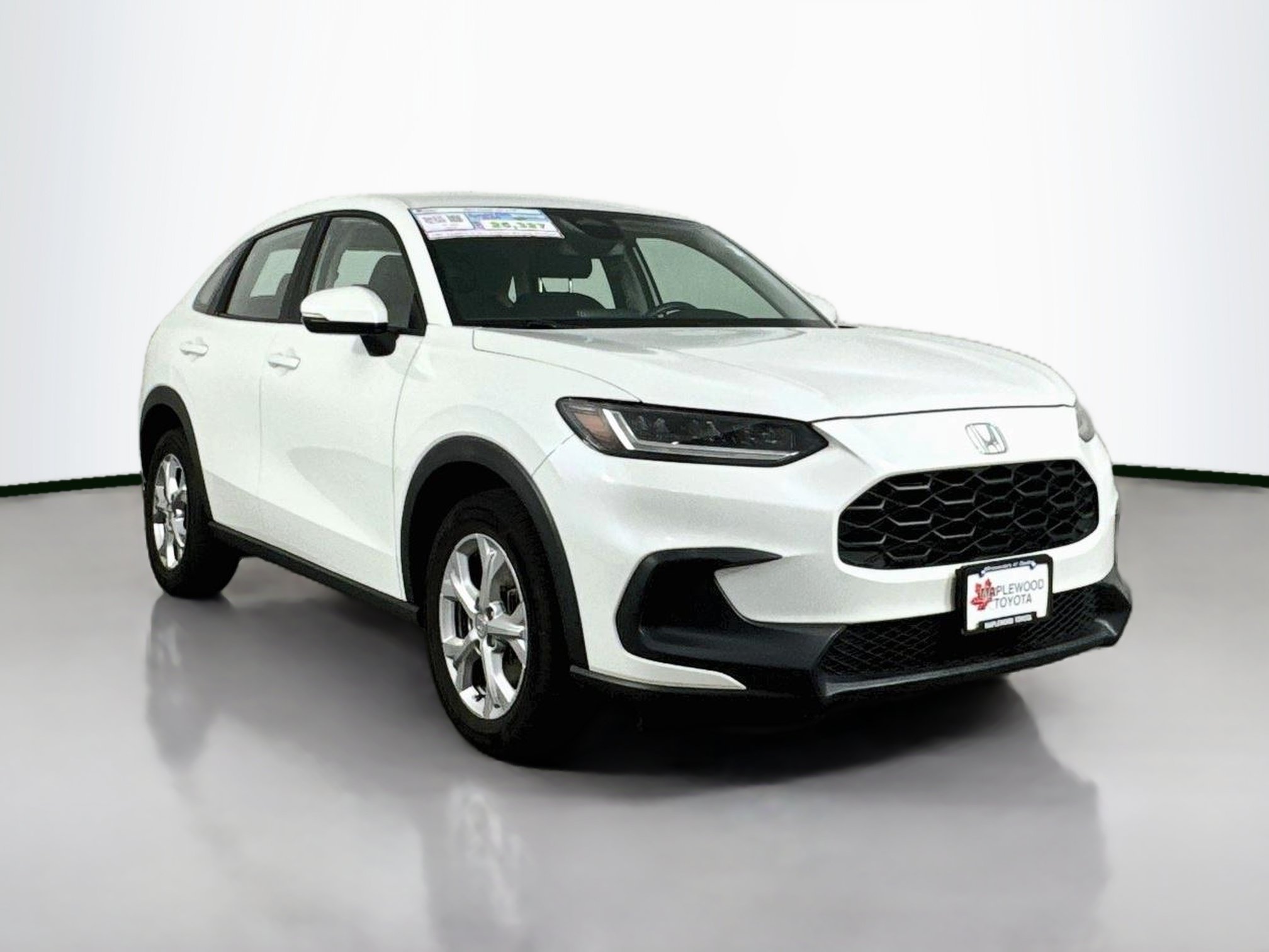 Used 2023 Honda HR-V LX image 1