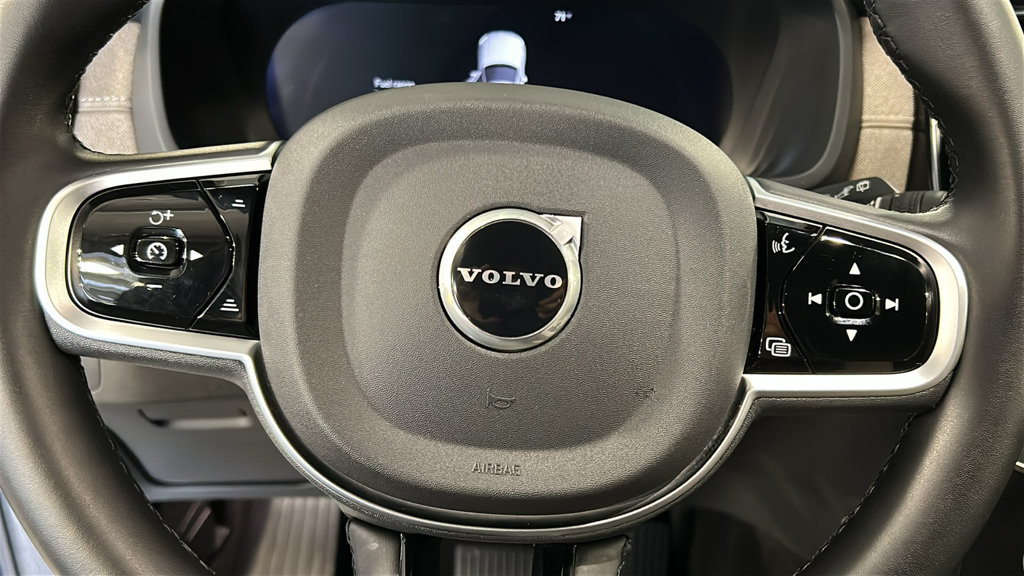 Certified 2026 Volvo XC90 B6 Plus AWD/4WD image 12