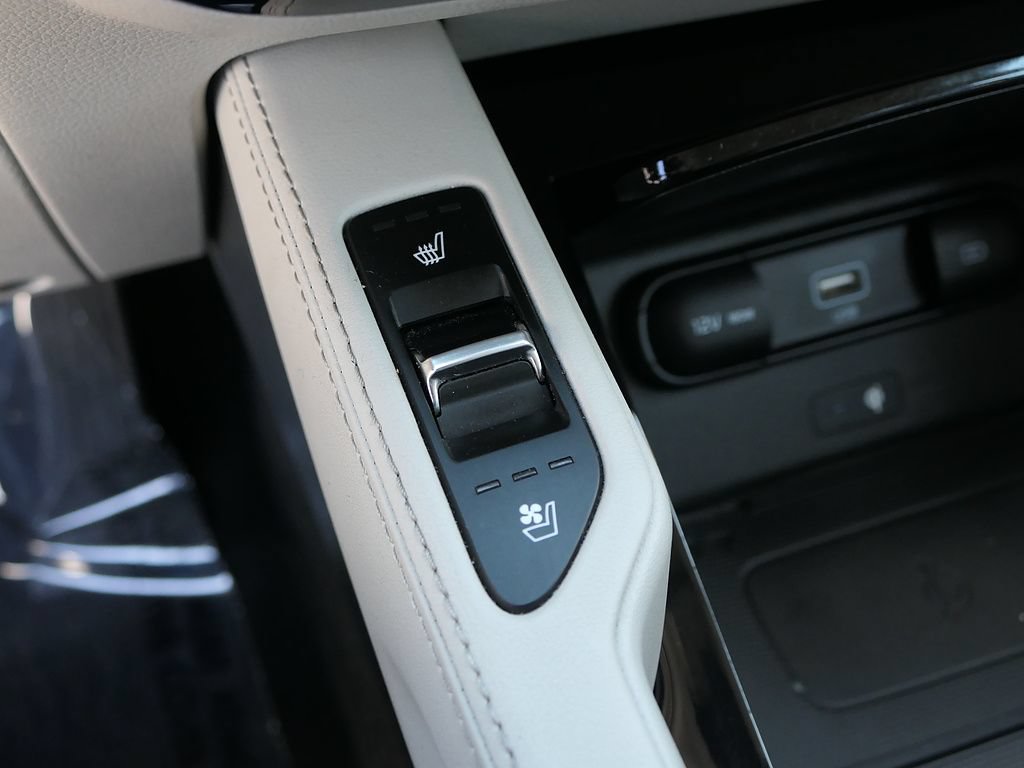 Used 2021 Kia Telluride EX FWD image 22