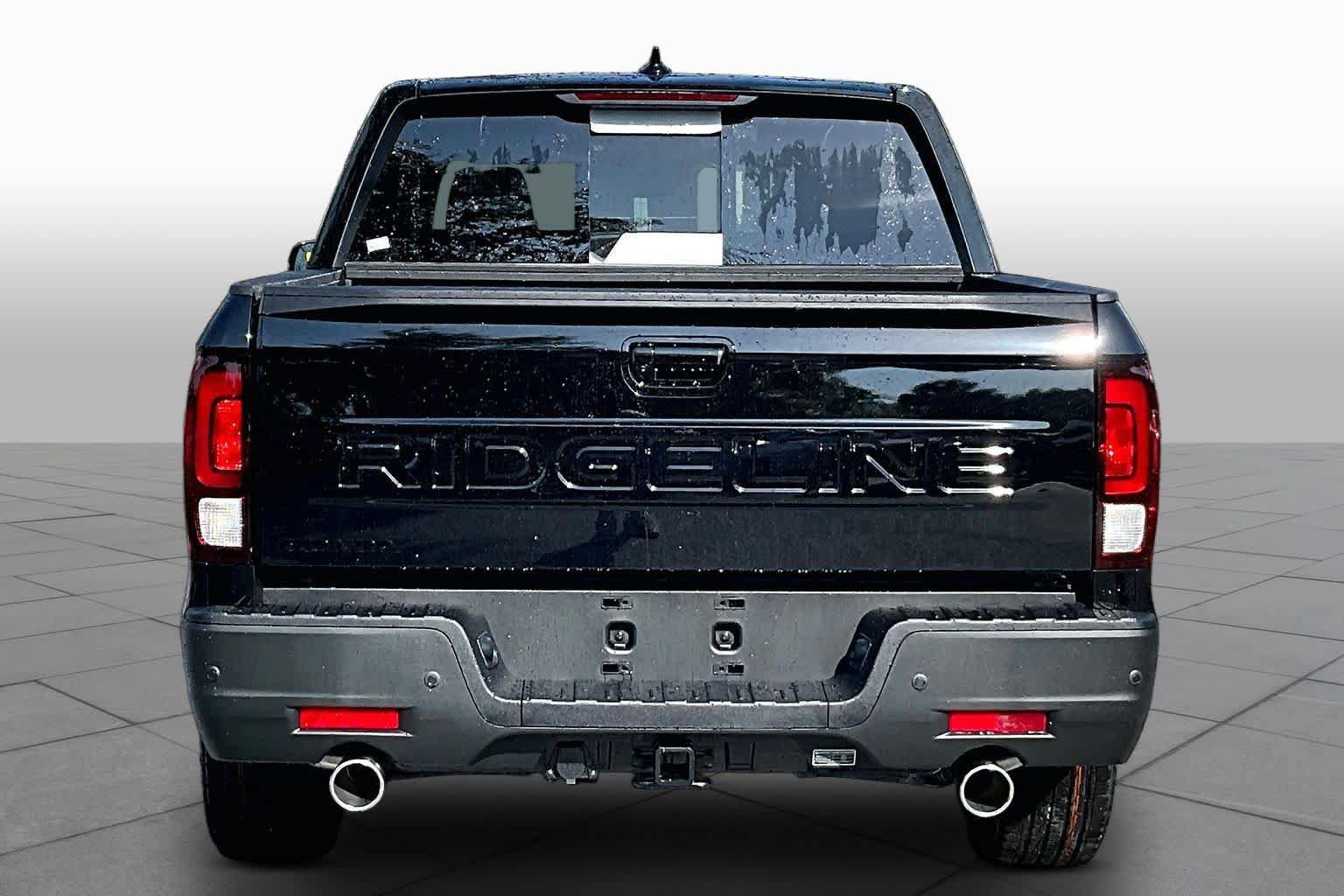 New 2026 Honda Ridgeline Black Edition image 4