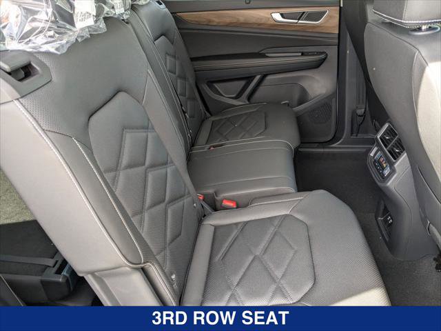 New 2026 Volkswagen Atlas SE image 17