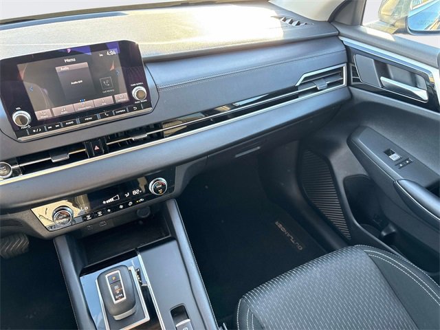 Used 2024 Mitsubishi Outlander ES image 14