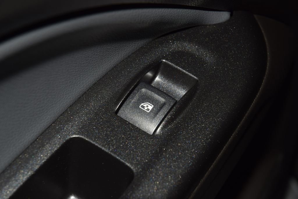 Used 2021 Chevrolet Colorado Z71 w/ Safety Package AWD/4WD image 46