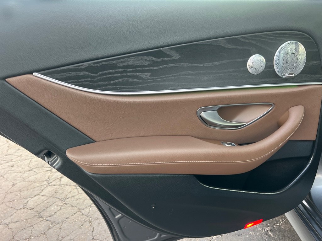 Used 2017 Mercedes-Benz E 300 E 300 4MATIC LUXURY image 12