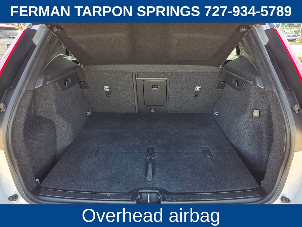 Certified 2021 Volvo XC40 T5 R-Design w/ Advanced Package image 19