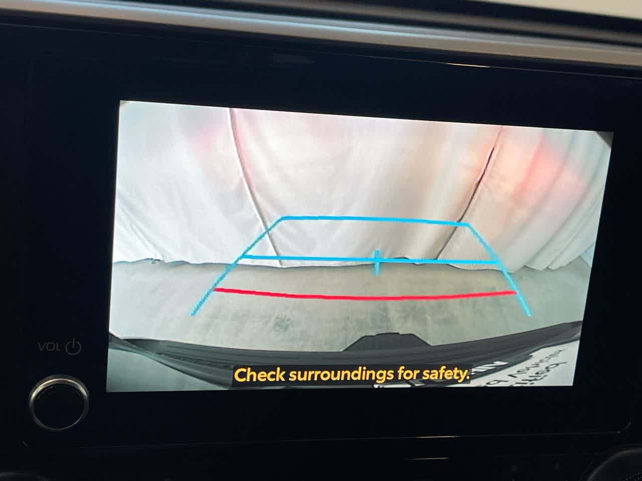 Certified 2024 Toyota Highlander LE AWD/4WD image 17