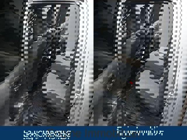 Used 2021 Toyota Tacoma TRD Off-Road w/ Technology Package image 16