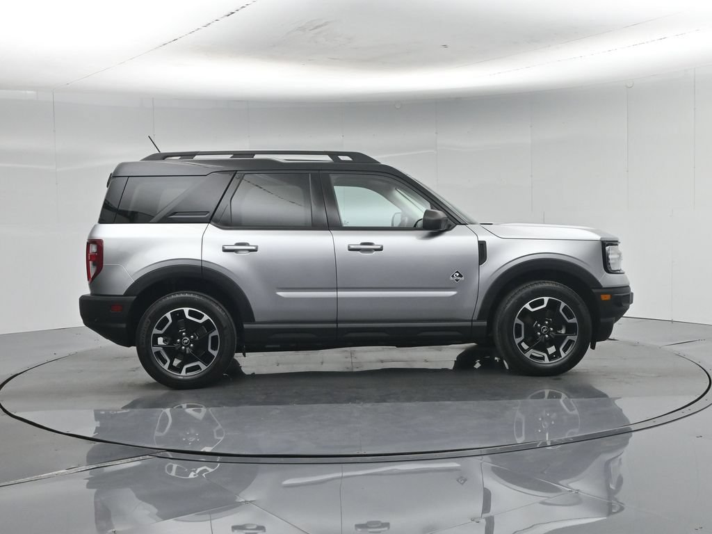 Certified 2023 Ford Bronco Sport Outer Banks w/ Tech Package AWD/4WD image 28