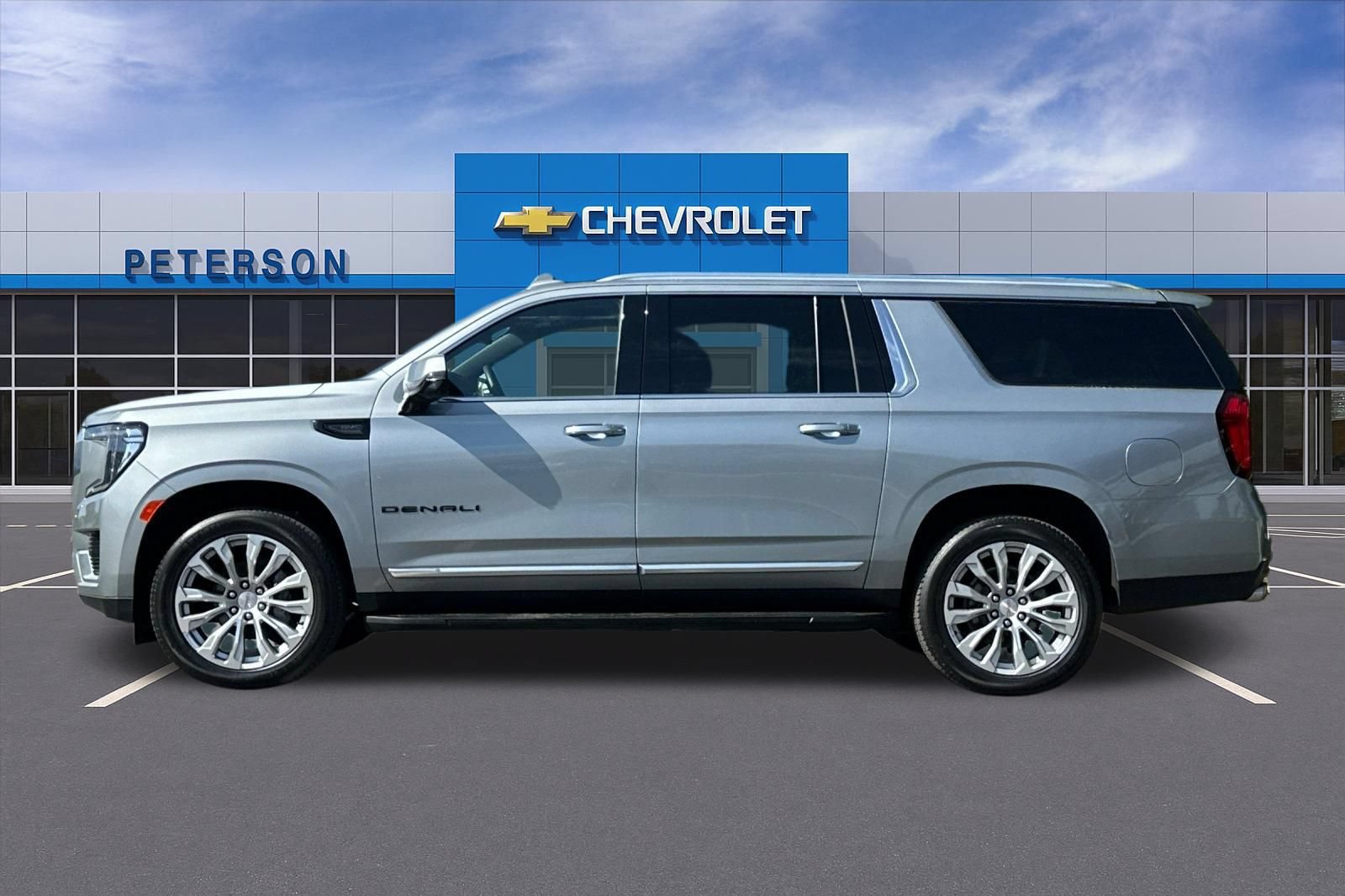 Certified 2024 GMC Yukon XL Denali AWD/4WD image 7