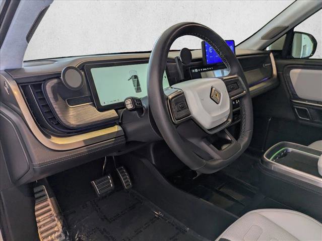 Used 2023 Rivian R1S Adventure AWD/4WD image 10
