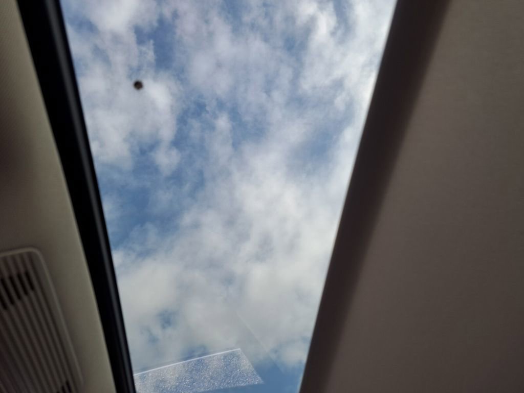 Used 2025 Volkswagen Atlas SEL Premium R-Line image 17