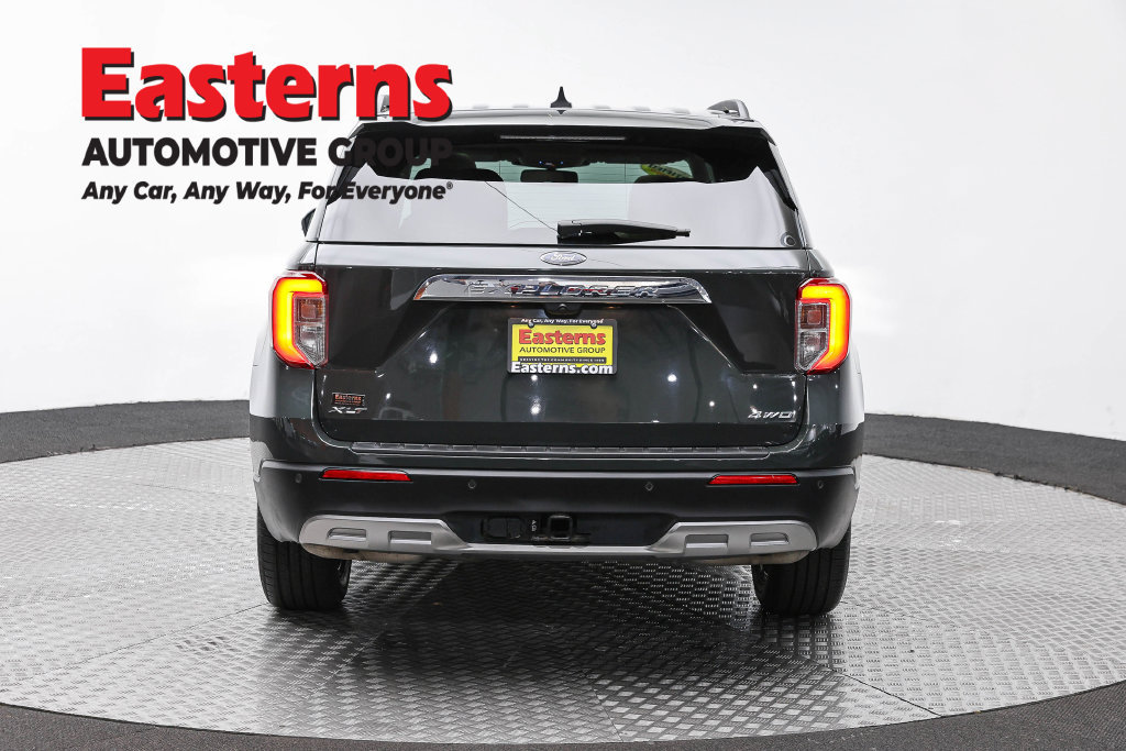 Used 2023 Ford Explorer XLT w/ Equipment Group 202A AWD/4WD image 7