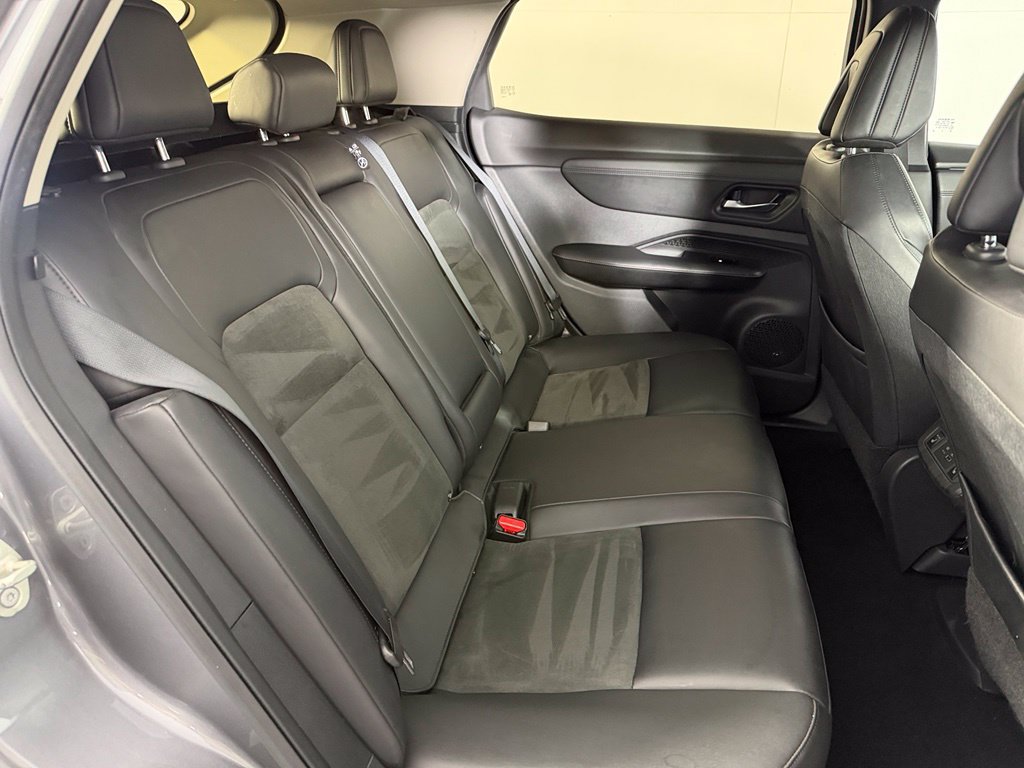 Used 2024 Nissan Ariya FWD image 20