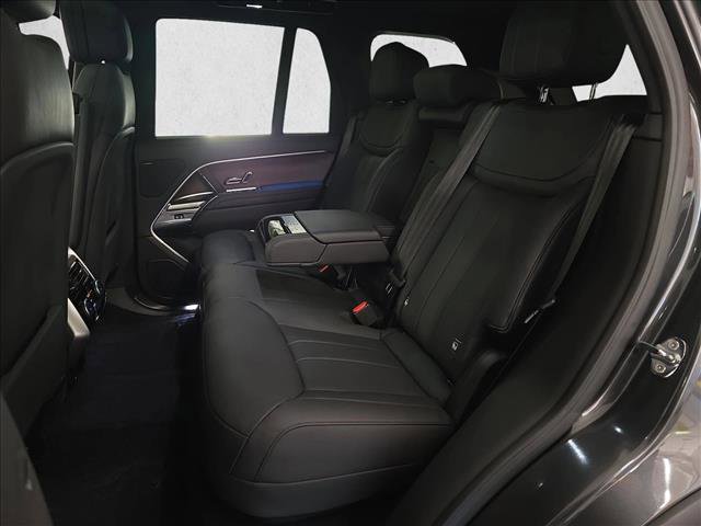 Used 2023 Land Rover Range Rover SE AWD/4WD image 16