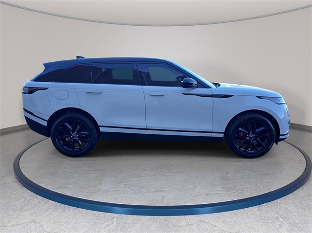 Used 2025 Land Rover Range Rover Velar S image 4