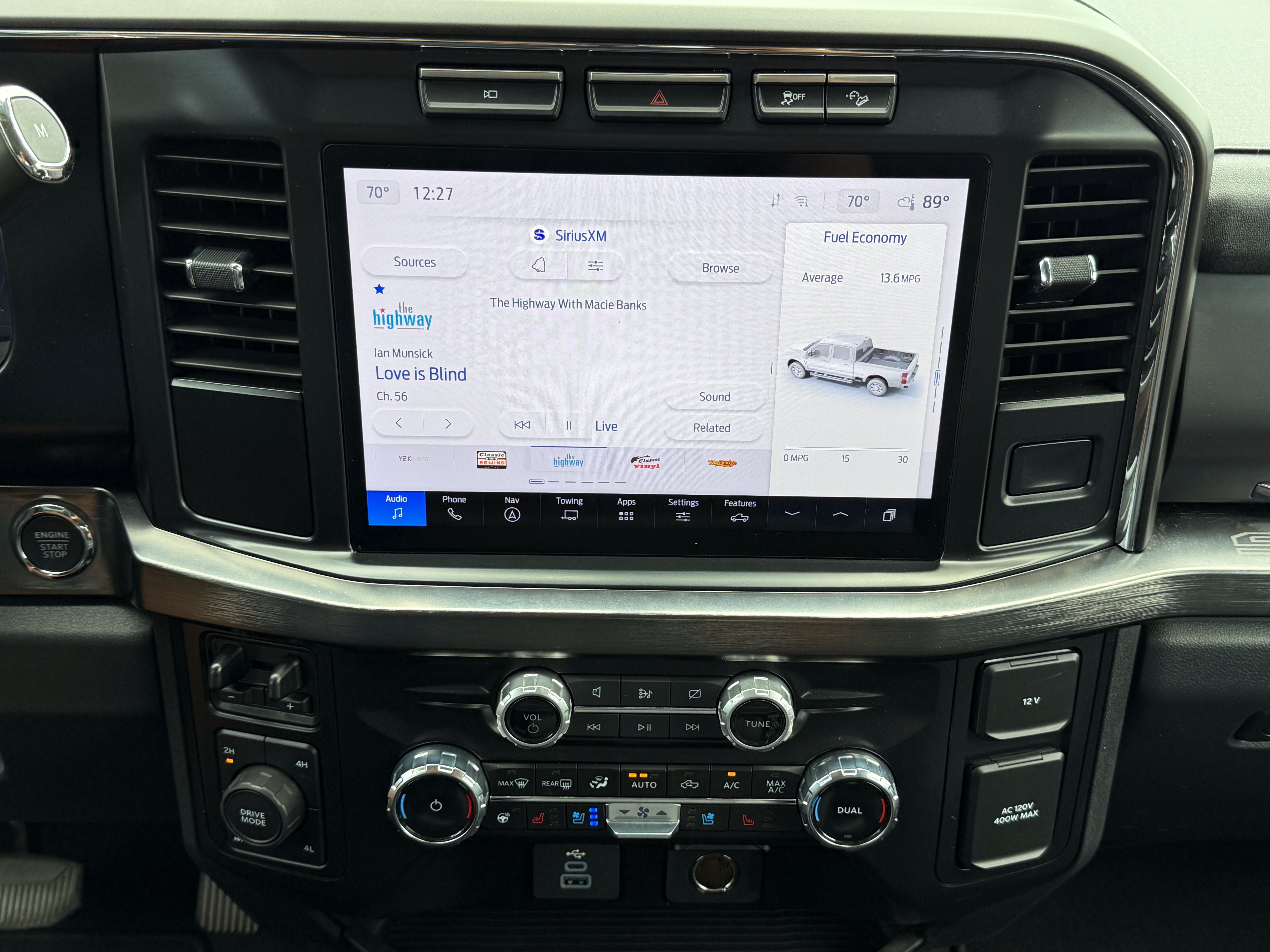 Used 2024 Ford F250 Lariat w/ Sport Appearance Package AWD/4WD image 27