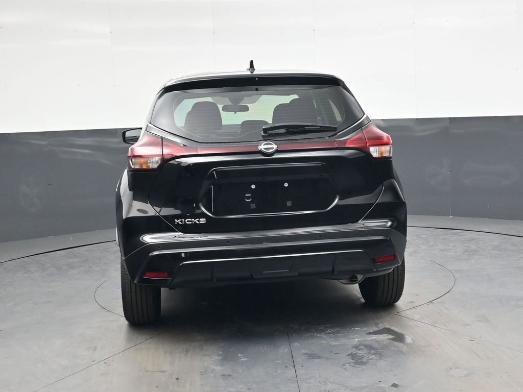 Certified 2025 Nissan Kicks Play S FWD image 7